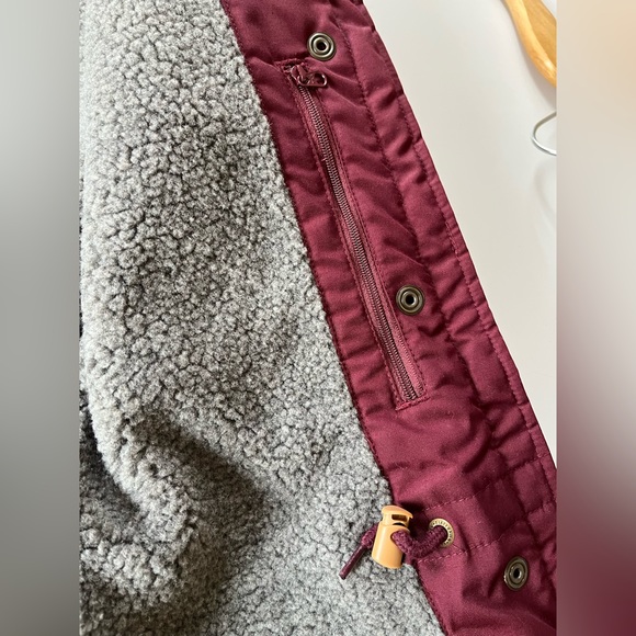 NWT Fjallraven jacket - Picture 10 of 16